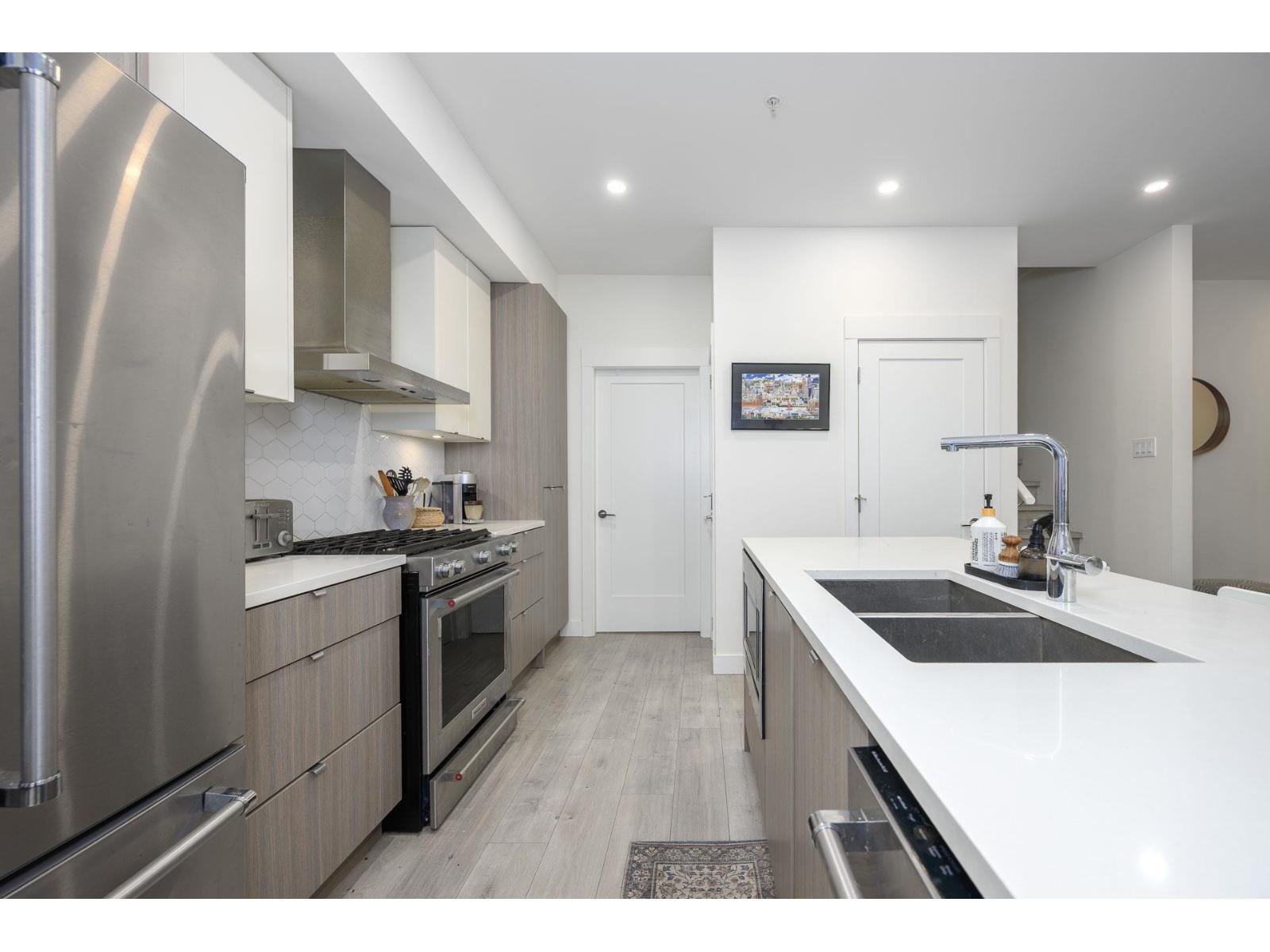 51 7947 209 Street, Langley, British Columbia  V2Y 2C8 - Photo 6 - R3063017