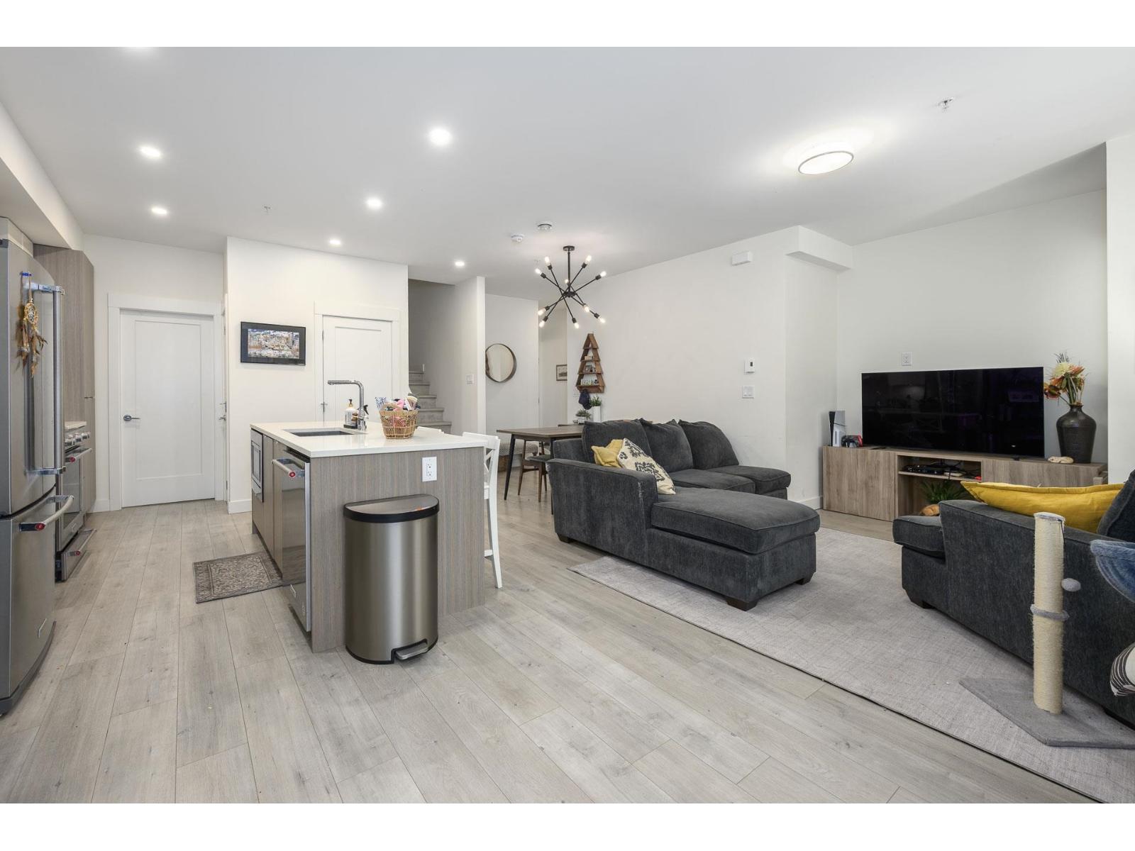 51 7947 209 Street, Langley, British Columbia  V2Y 2C8 - Photo 9 - R3063017