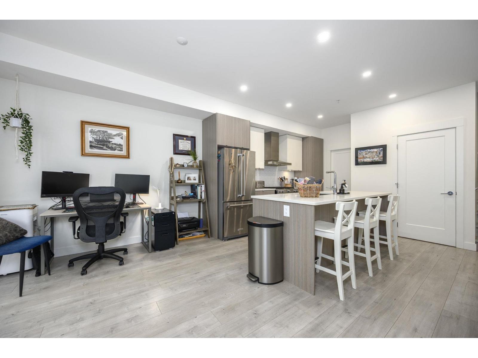 51 7947 209 Street, Langley, British Columbia  V2Y 2C8 - Photo 8 - R3063017