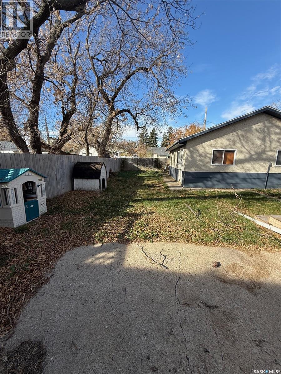 36 Merritt Crescent, Regina, Saskatchewan  S4T 5Y2 - Photo 8 - SK021963