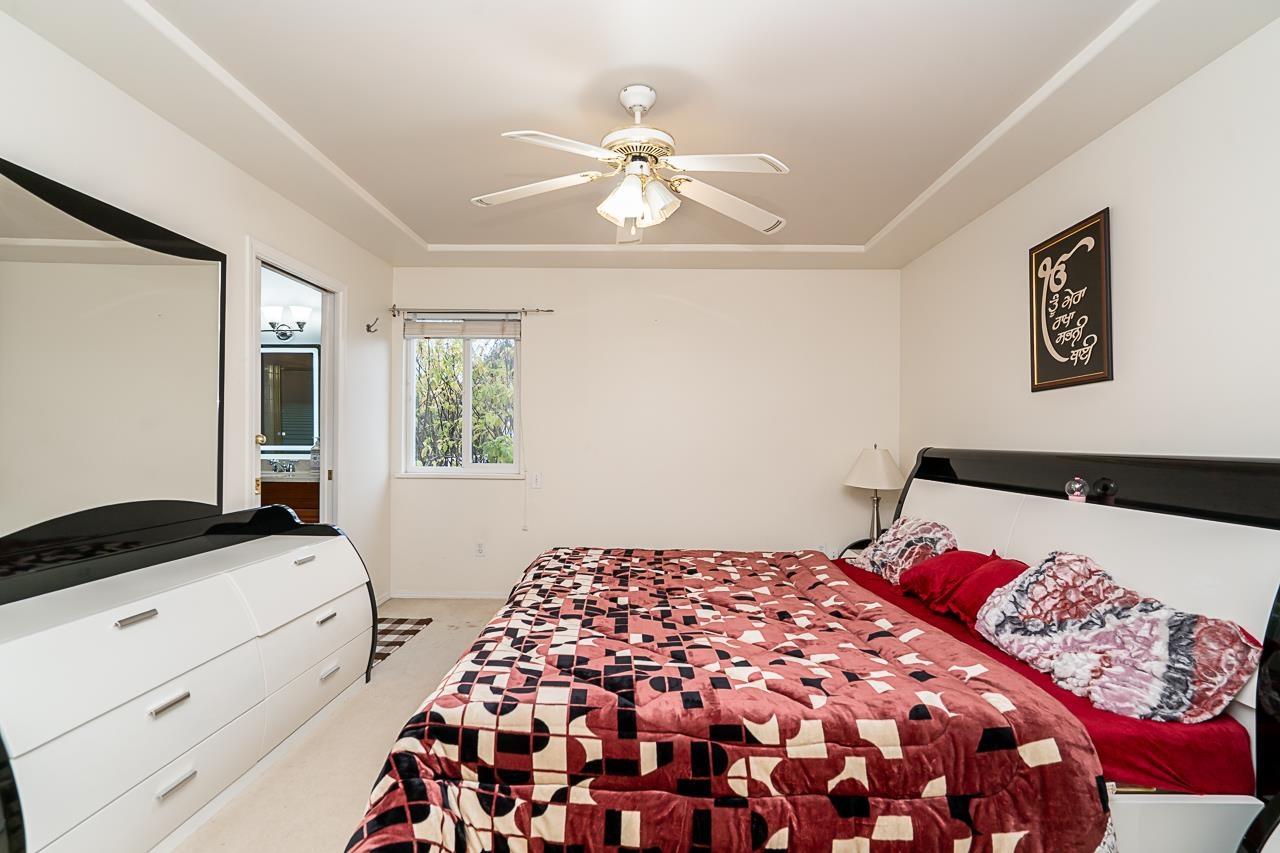 18661 56 Avenue Avenue, Surrey, British Columbia  V3S 7Y2 - Photo 12 - R3062479