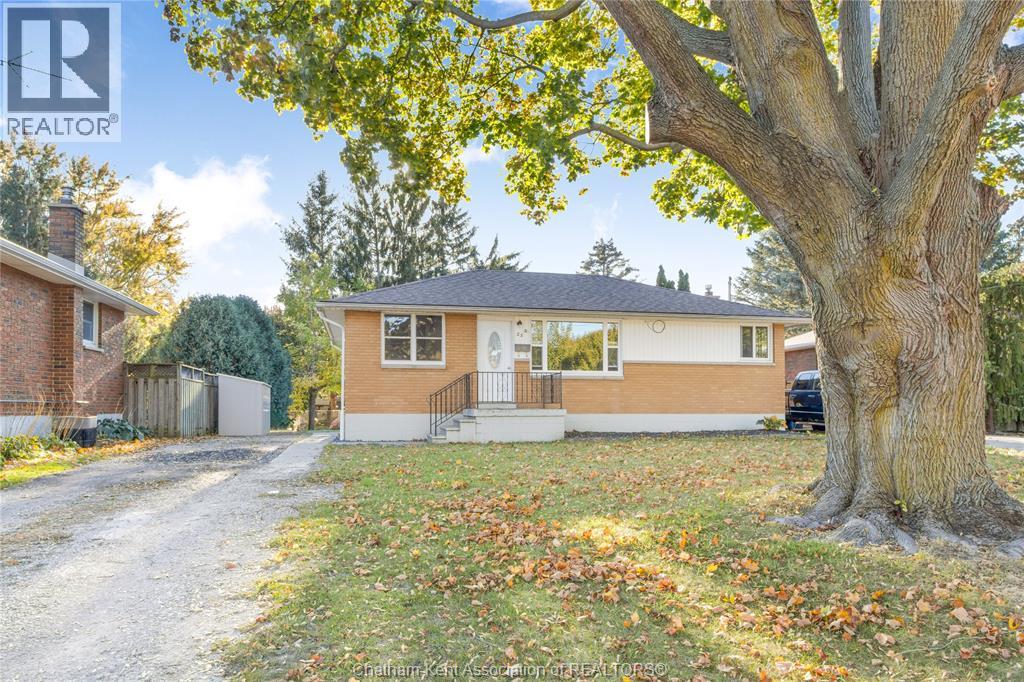 28 SPURGEON DRIVE, Chatham, Ontario