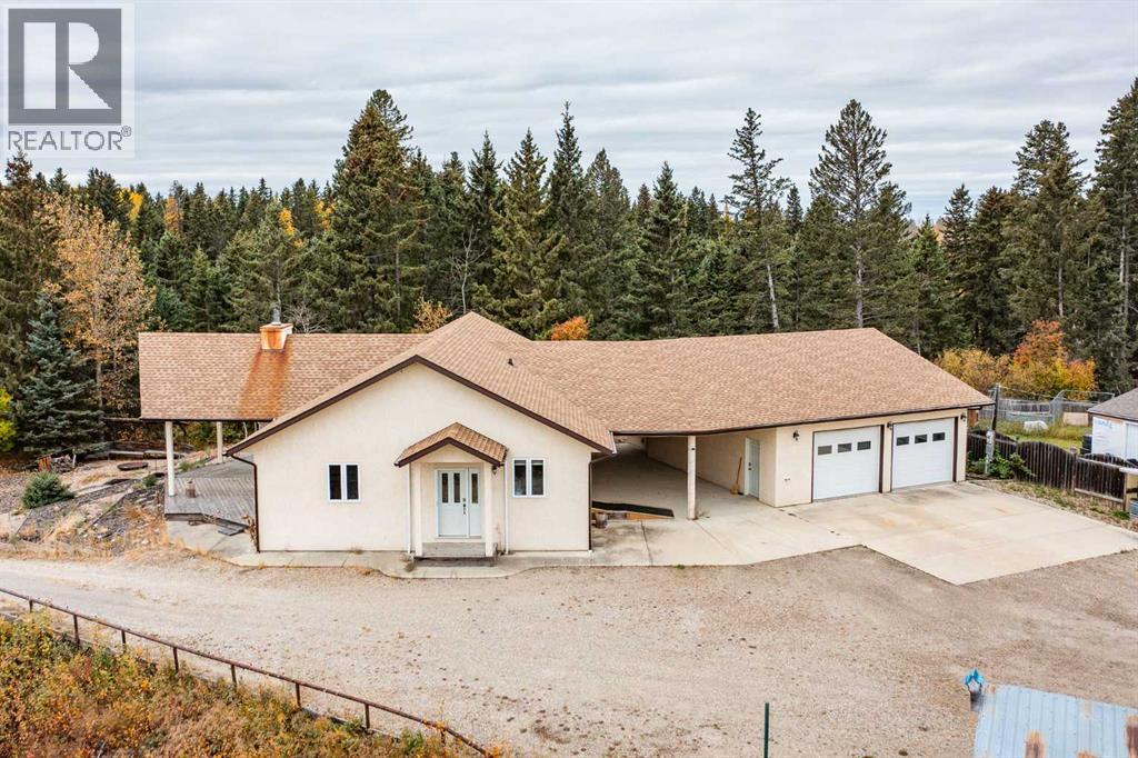 126 4th Street, Leslieville, Alberta  T0M 1H0 - Photo 2 - A2245769