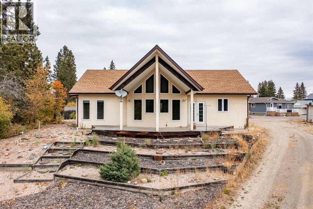 126 4th Street, Leslieville, Alberta