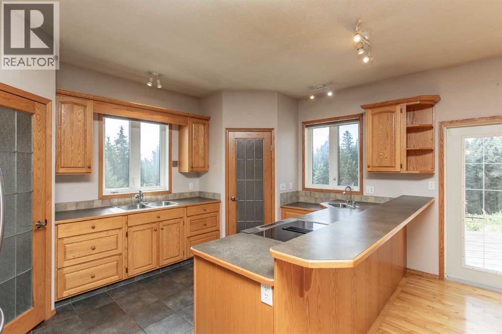 126 4th Street, Leslieville, Alberta  T0M 1H0 - Photo 15 - A2245769