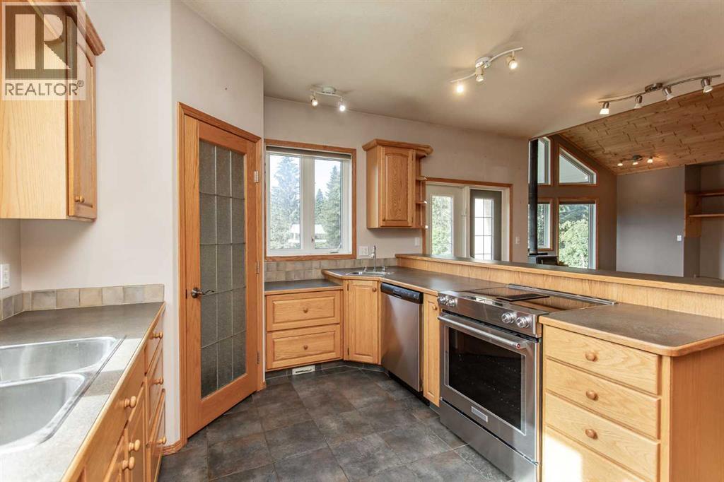 126 4th Street, Leslieville, Alberta  T0M 1H0 - Photo 16 - A2245769