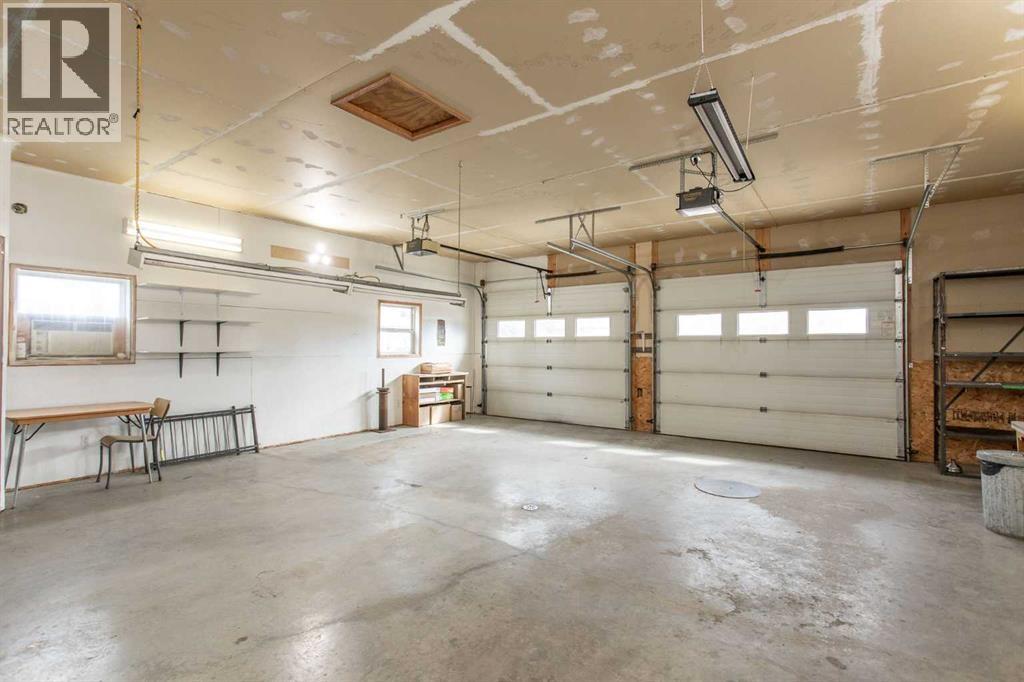 126 4th Street, Leslieville, Alberta  T0M 1H0 - Photo 28 - A2245769