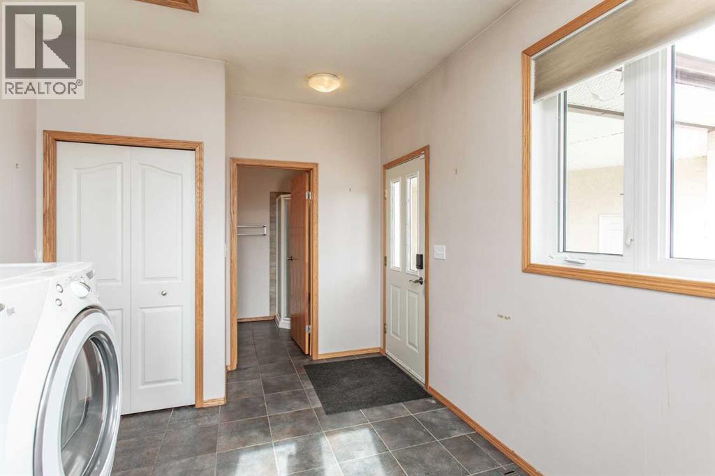 126 4th Street, Leslieville, Alberta  T0M 1H0 - Photo 19 - A2245769