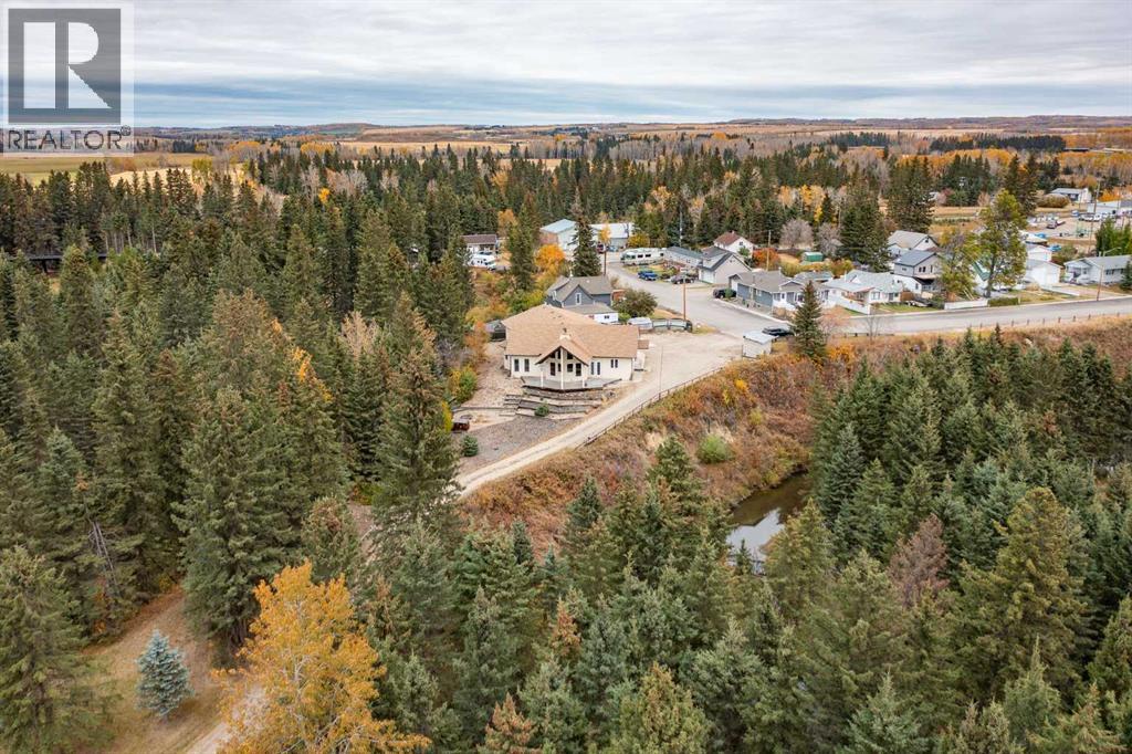 126 4th Street, Leslieville, Alberta  T0M 1H0 - Photo 36 - A2245769