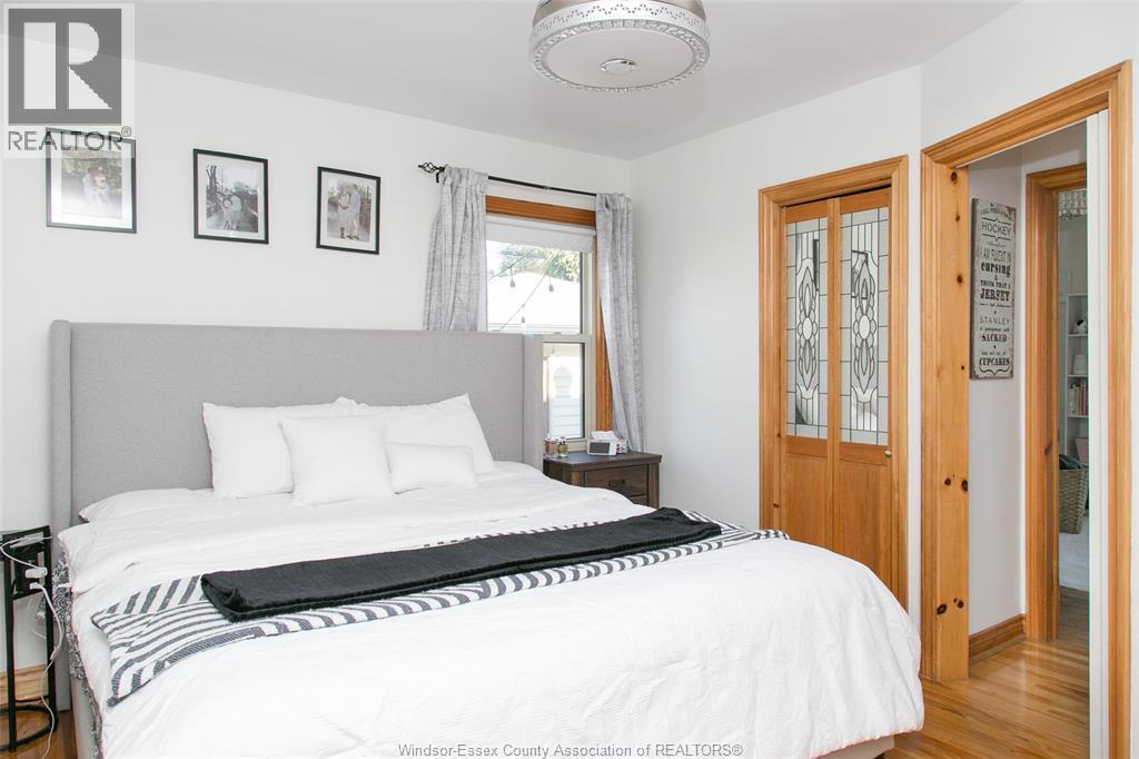 1990 Ypres, Windsor, Ontario  N8W 1S8 - Photo 8 - 25027489