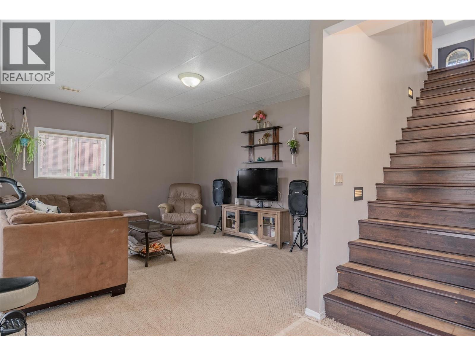 1518 3b Highway, Fruitvale, British Columbia  V0G 1L1 - Photo 26 - 10365751