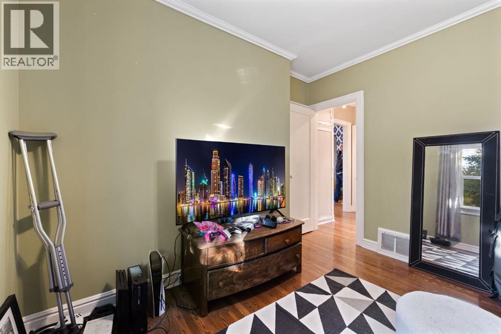 315 12 Avenue Nw, Calgary, Alberta  T2M 0C8 - Photo 13 - A2267675