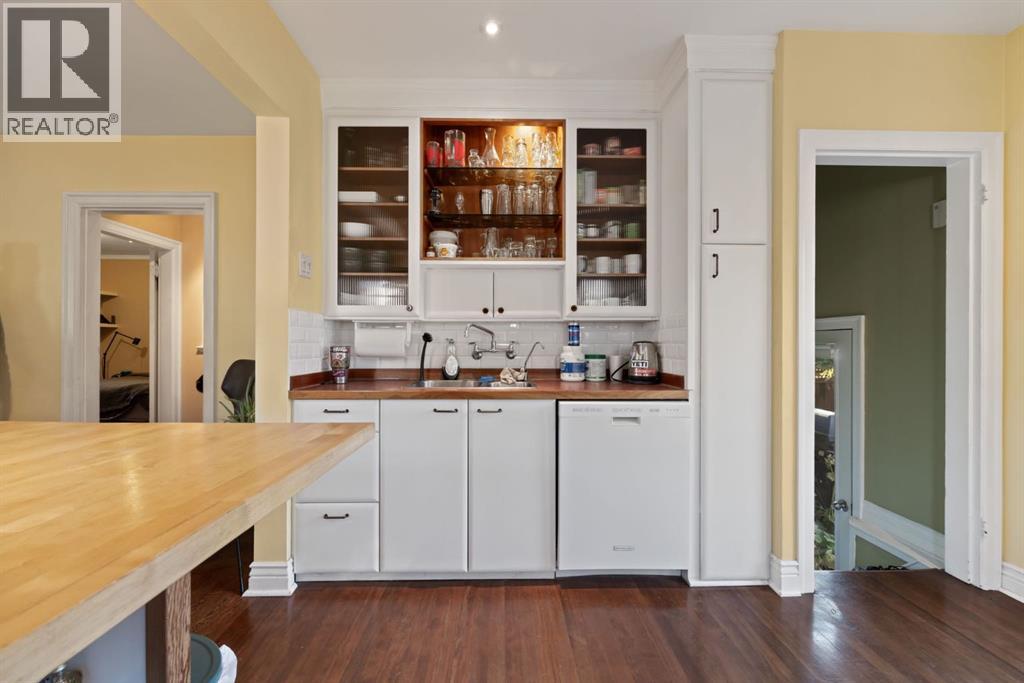 315 12 Avenue Nw, Calgary, Alberta  T2M 0C8 - Photo 4 - A2267675