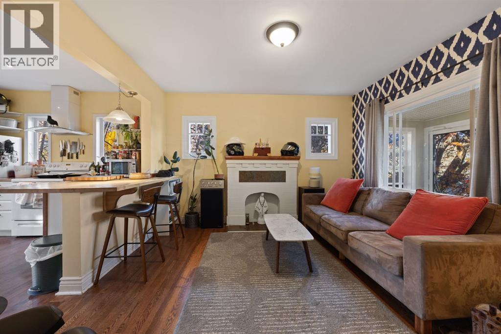 315 12 Avenue Nw, Calgary, Alberta  T2M 0C8 - Photo 8 - A2267675