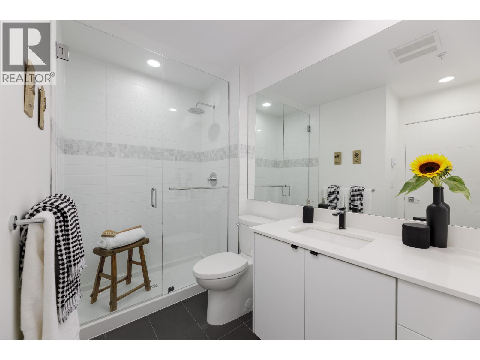 411 2345 Rindall Avenue, Coquitlam, British Columbia  V3C 1V3 - Photo 11 - R3062965