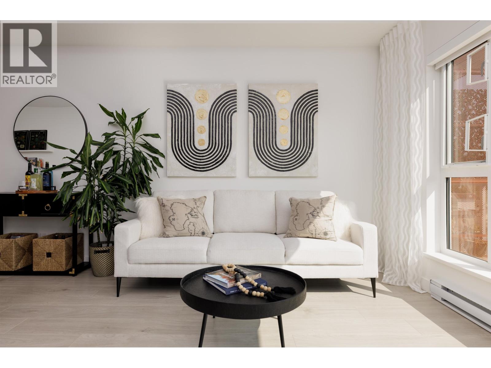 411 2345 Rindall Avenue, Coquitlam, British Columbia  V3C 1V3 - Photo 4 - R3062965