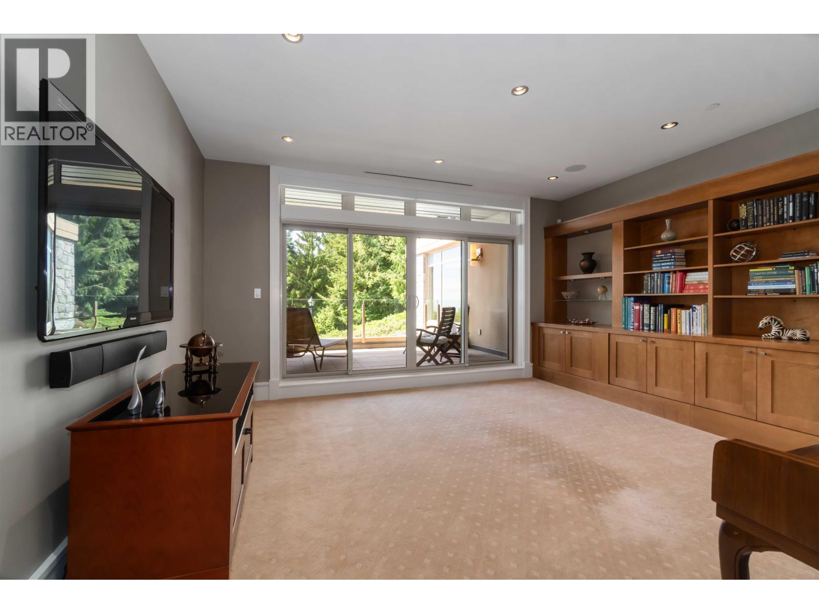 304 2535 Garden Court, West Vancouver, British Columbia  V7S 0A1 - Photo 19 - R3062981