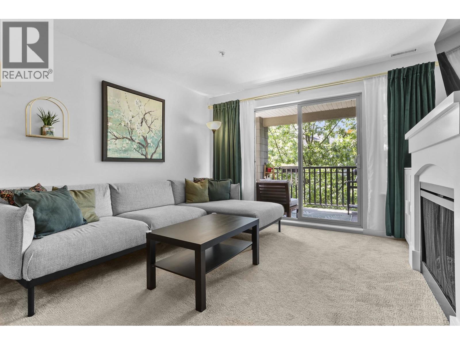 205 2958 Whisper Way, Coquitlam, British Columbia  V3E 3S7 - Photo 2 - R3062990