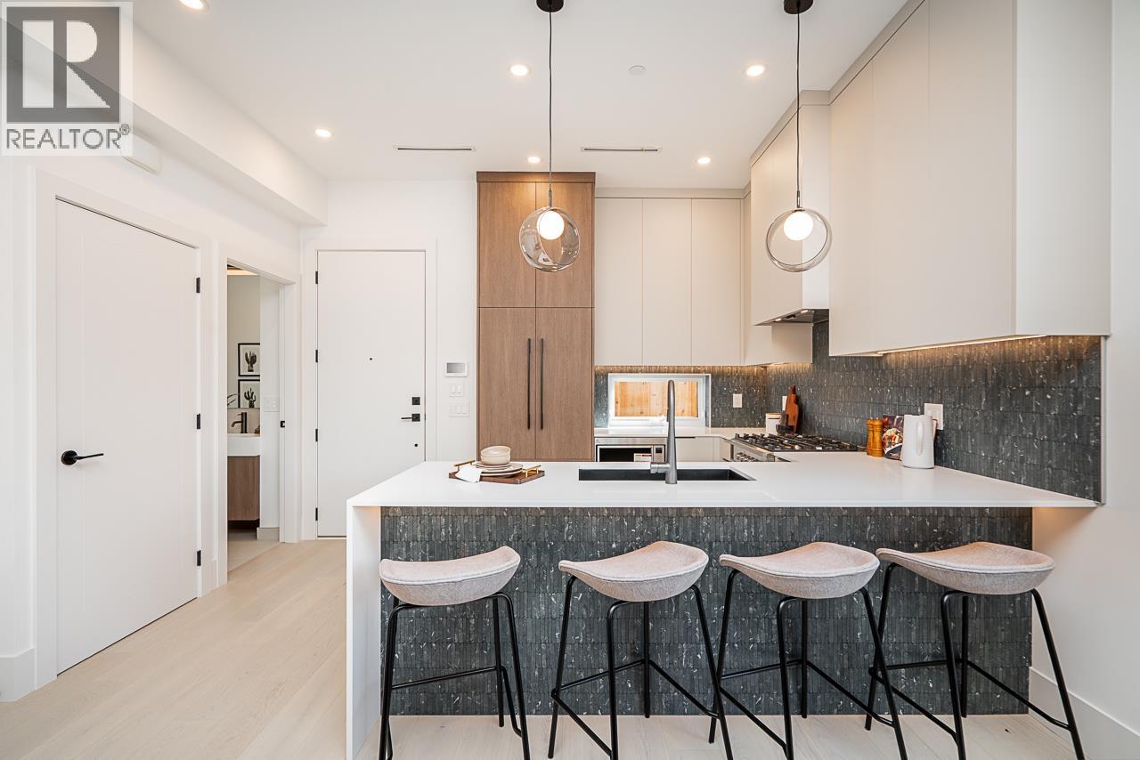 2 2460 Adanac Street, Vancouver, British Columbia  V5K 2M4 - Photo 11 - R3062993