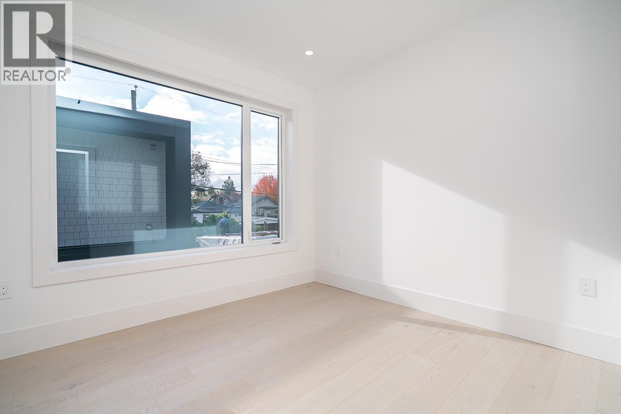 2 2460 Adanac Street, Vancouver, British Columbia  V5K 2M4 - Photo 17 - R3062993