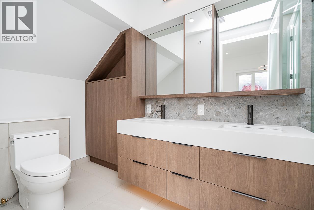 2 2460 Adanac Street, Vancouver, British Columbia  V5K 2M4 - Photo 30 - R3062993