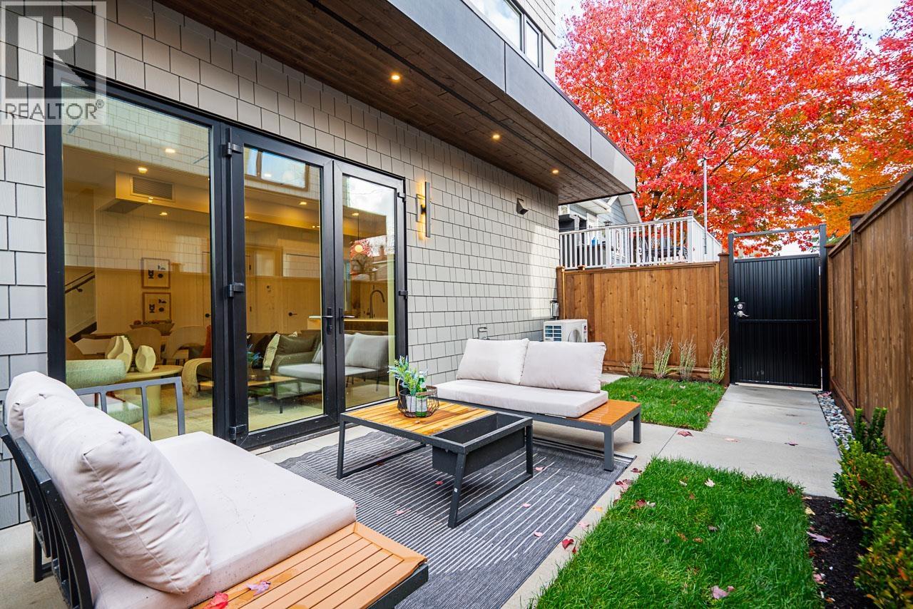 2 2460 Adanac Street, Vancouver, British Columbia  V5K 2M4 - Photo 35 - R3062993