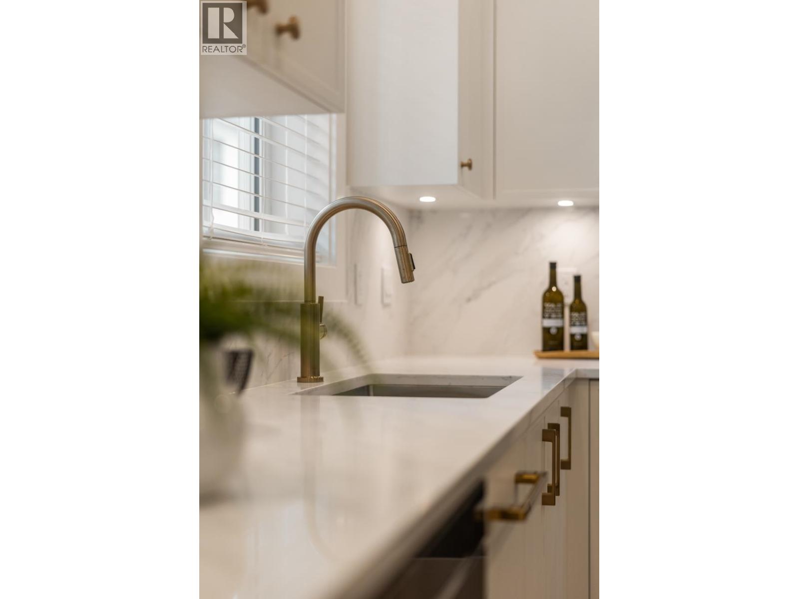 2053 E 4th Avenue, Vancouver, British Columbia  V5N 1K5 - Photo 6 - R3062994