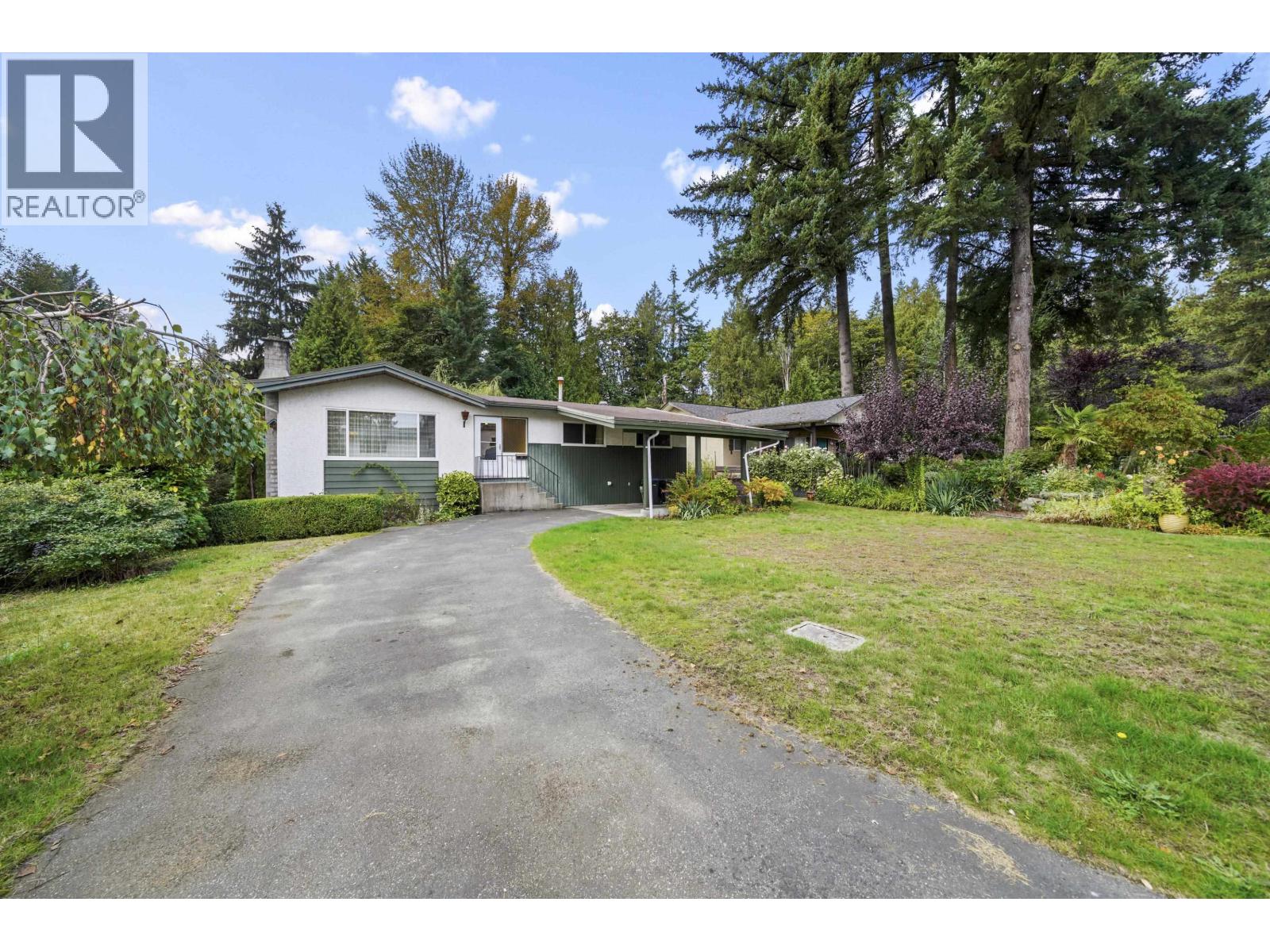 3611 Mcrae Crescent, Port Coquitlam, British Columbia  V3B 4N9 - Photo 2 - R3063002