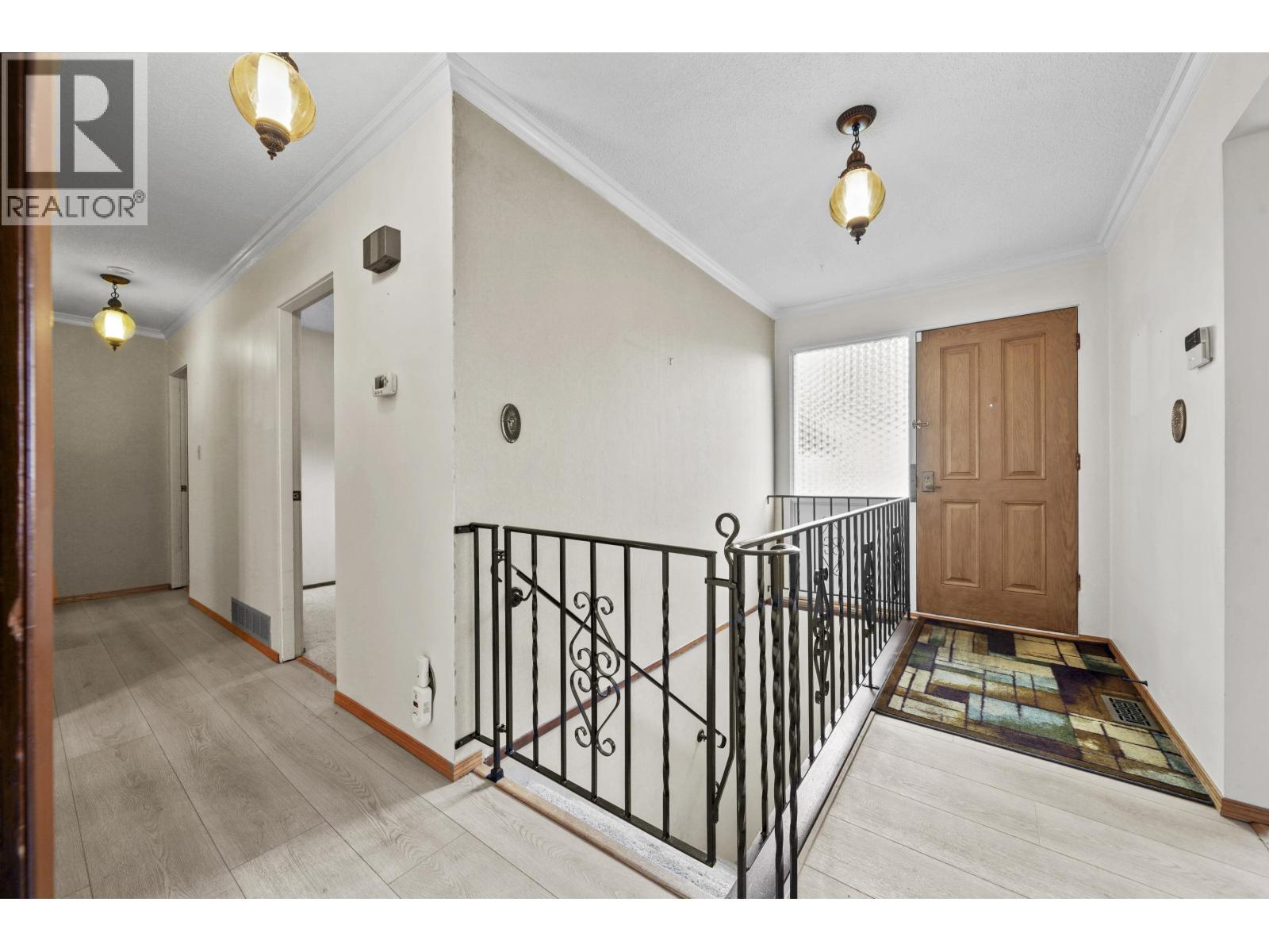 3611 Mcrae Crescent, Port Coquitlam, British Columbia  V3B 4N9 - Photo 5 - R3063002