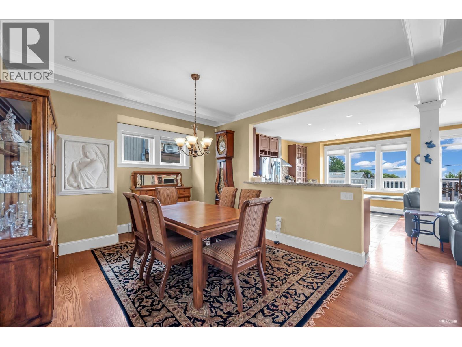 255 W 6th Street, North Vancouver, British Columbia  V7M 1K7 - Photo 10 - R3063015