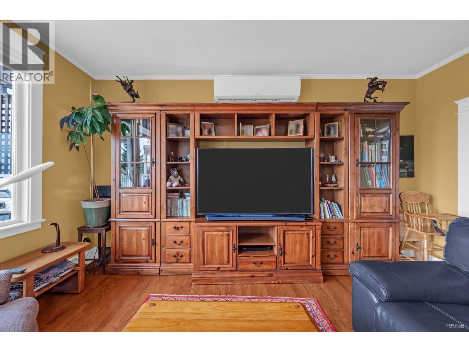 255 W 6th Street, North Vancouver, British Columbia  V7M 1K7 - Photo 16 - R3063015