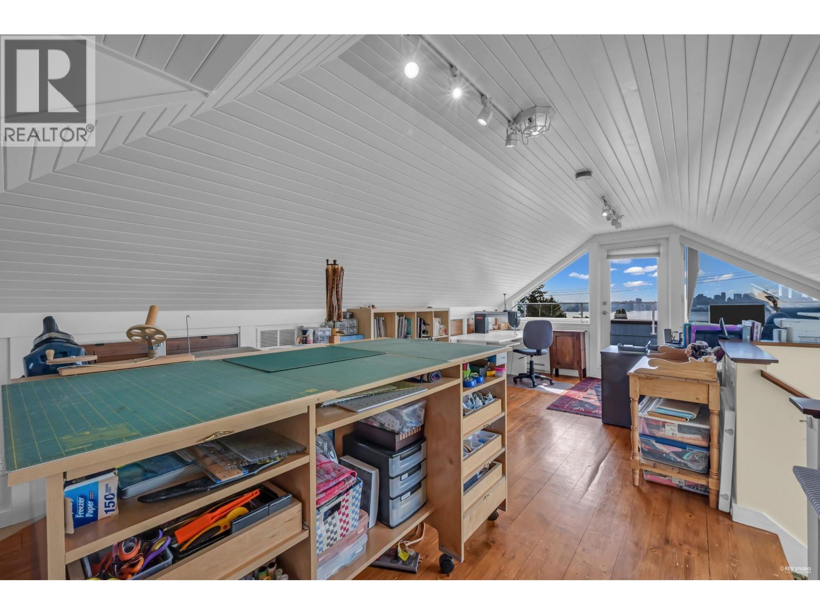 255 W 6th Street, North Vancouver, British Columbia  V7M 1K7 - Photo 29 - R3063015