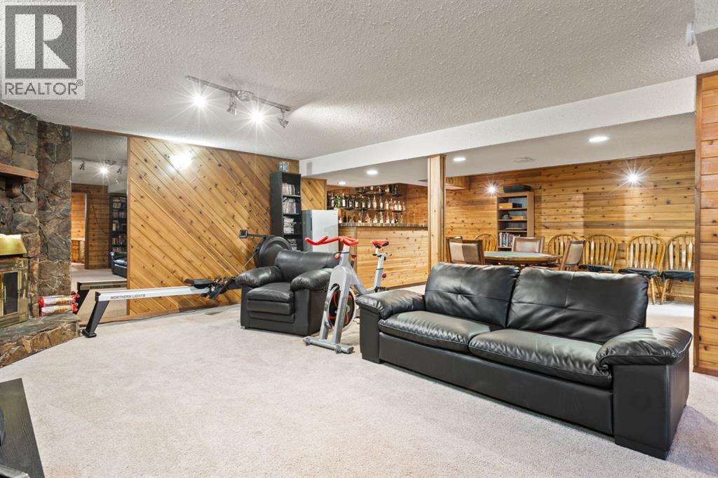 7 Erin Park Bay Se, Calgary, Alberta  T2A 2V4 - Photo 17 - A2267050