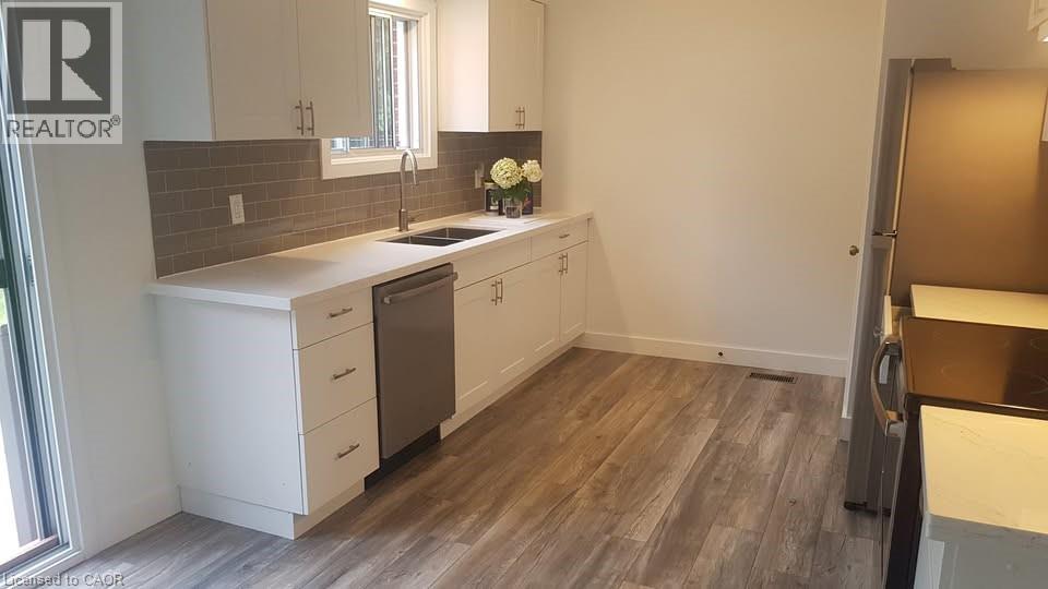 203 Erb Street, Waterloo, Ontario  N2J 1M7 - Photo 1 - 40783742