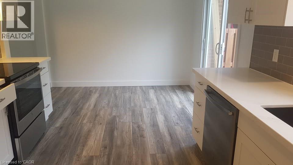 203 Erb Street, Waterloo, Ontario  N2J 1M7 - Photo 6 - 40783742