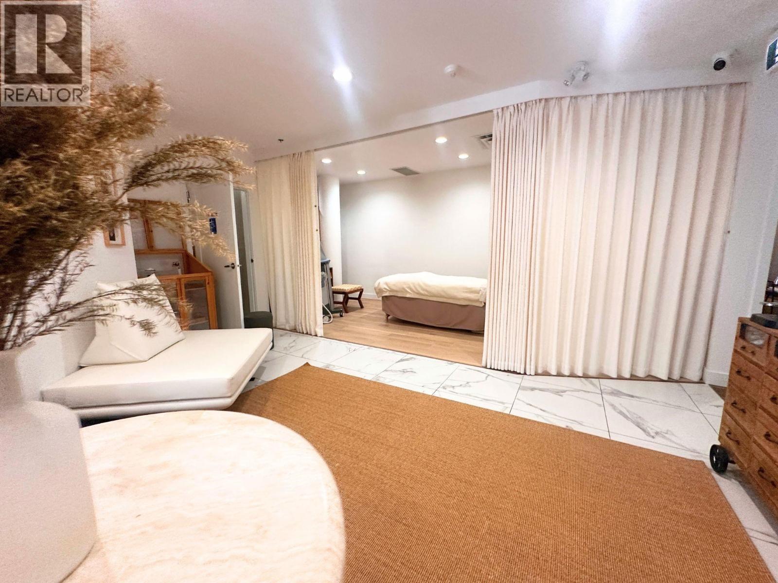 2299 Burrard Street, Vancouver, British Columbia  V6J 3J2 - Photo 6 - C8073408