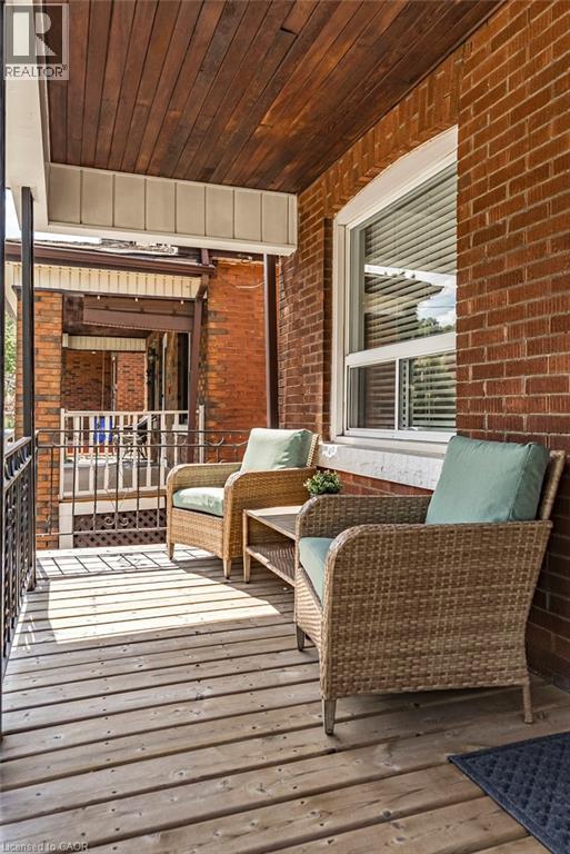 228 Edgemont Street S, Hamilton, Ontario  L8K 2J2 - Photo 3 - 40768054