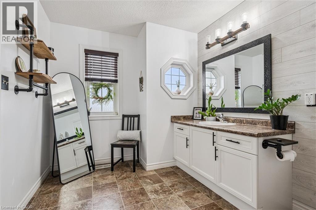 45 Stuckey Avenue, Baden, Ontario  N3A 4R6 - Photo 26 - 40781768