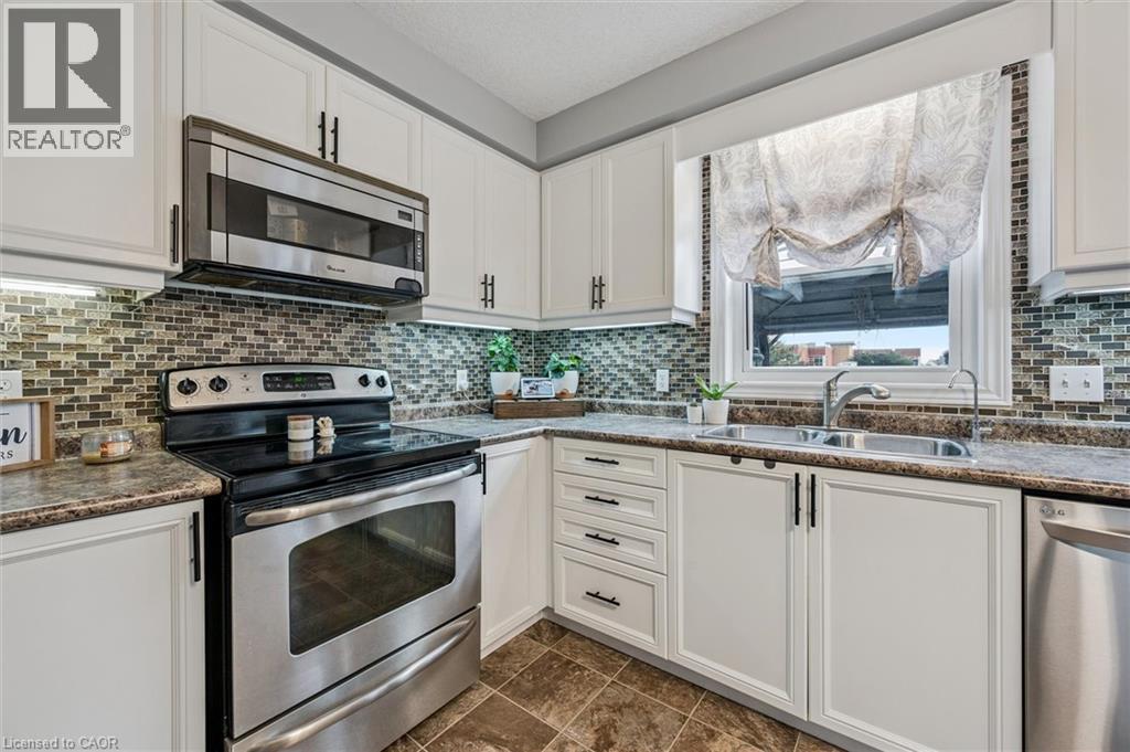 45 Stuckey Avenue, Baden, Ontario  N3A 4R6 - Photo 14 - 40781768