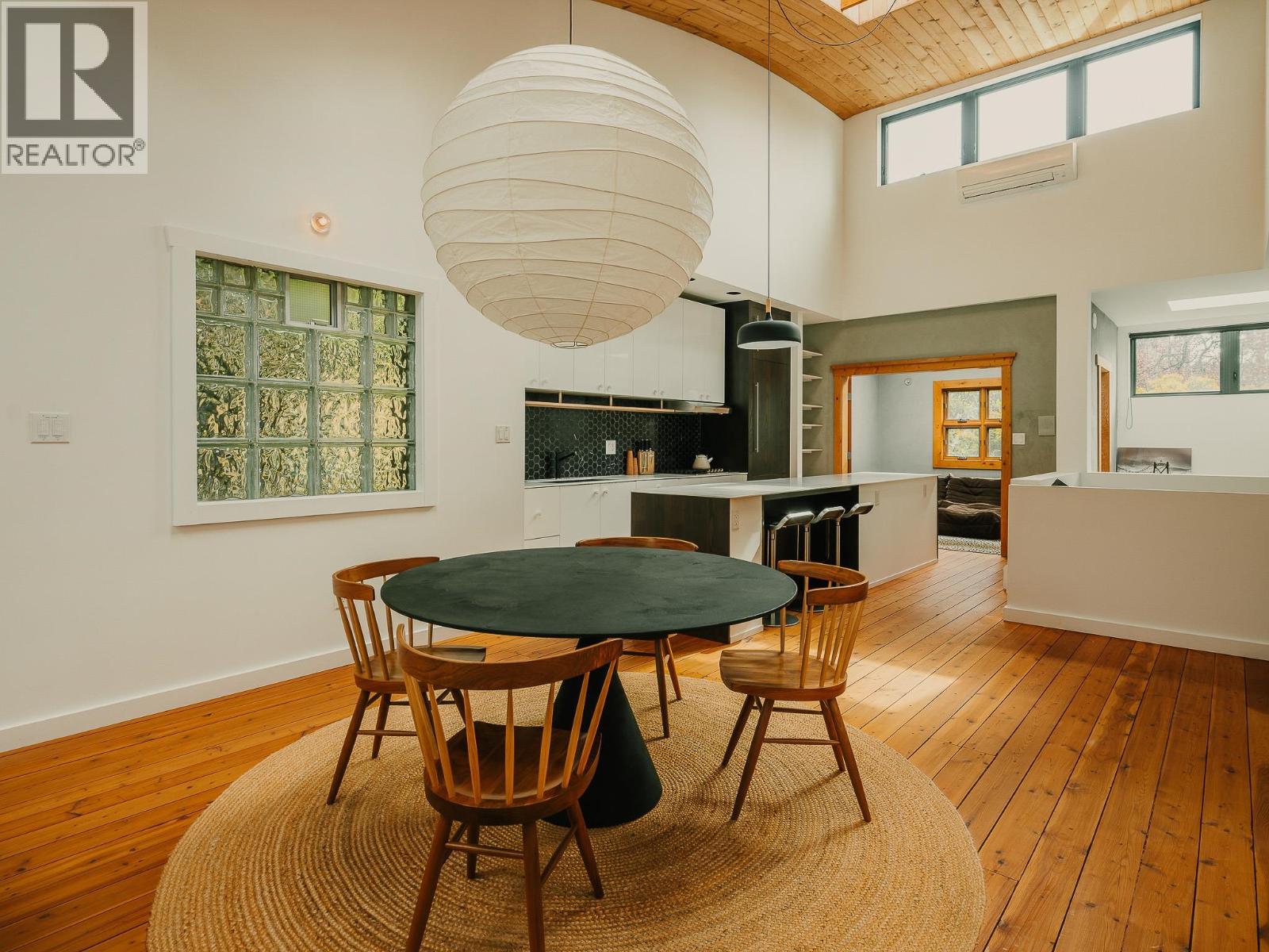 279 E 26TH AVENUE, Vancouver, British Columbia