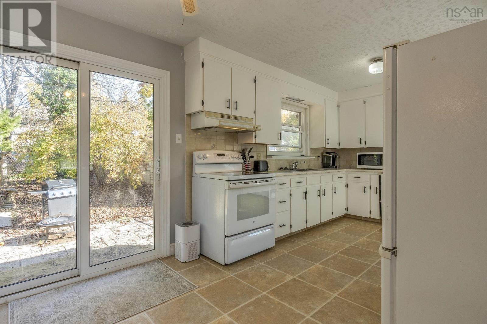 75 Perrier Drive, New Minas, Nova Scotia  B4N 4C4 - Photo 11 - 202526850