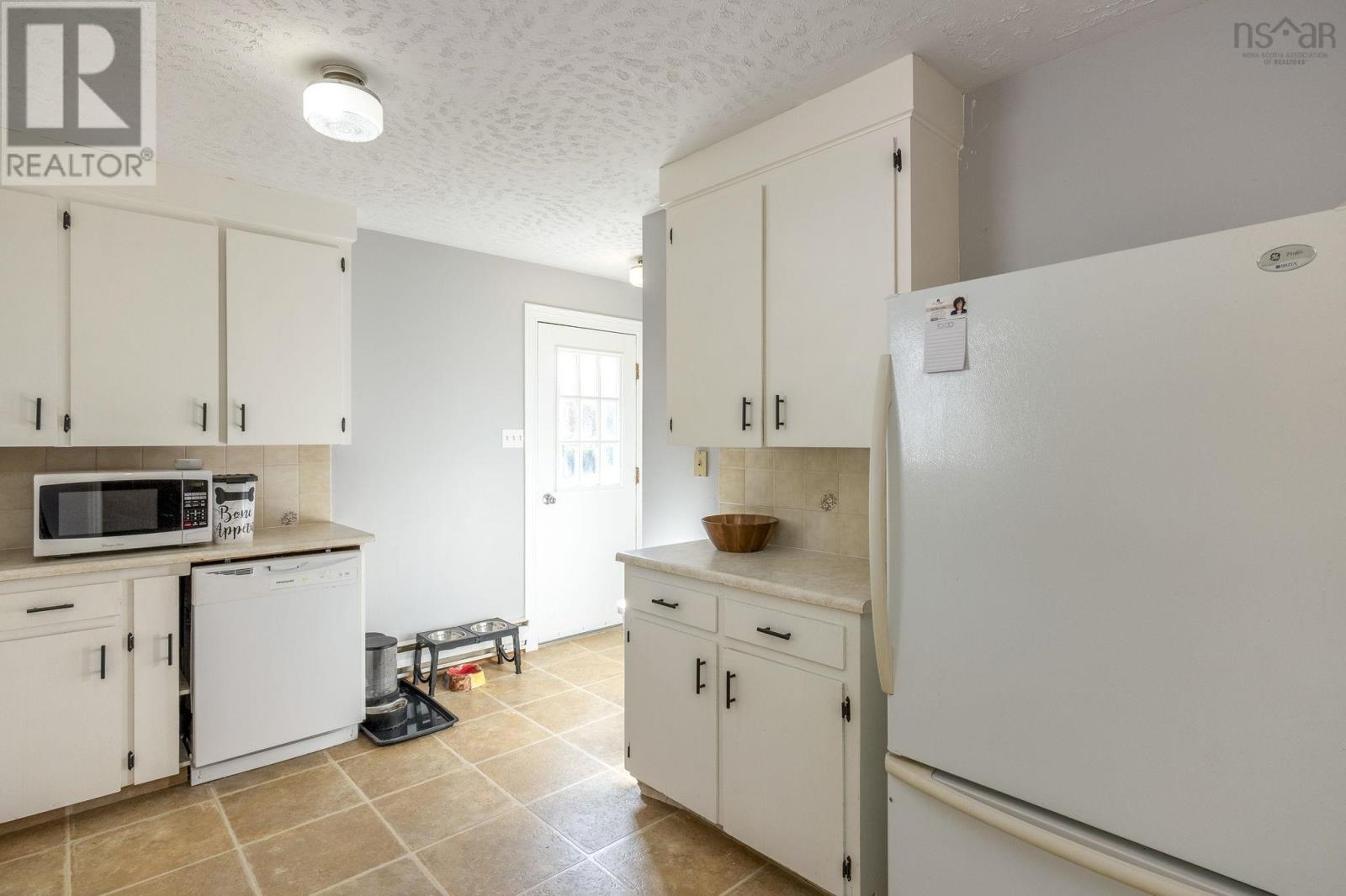 75 Perrier Drive, New Minas, Nova Scotia  B4N 4C4 - Photo 8 - 202526850