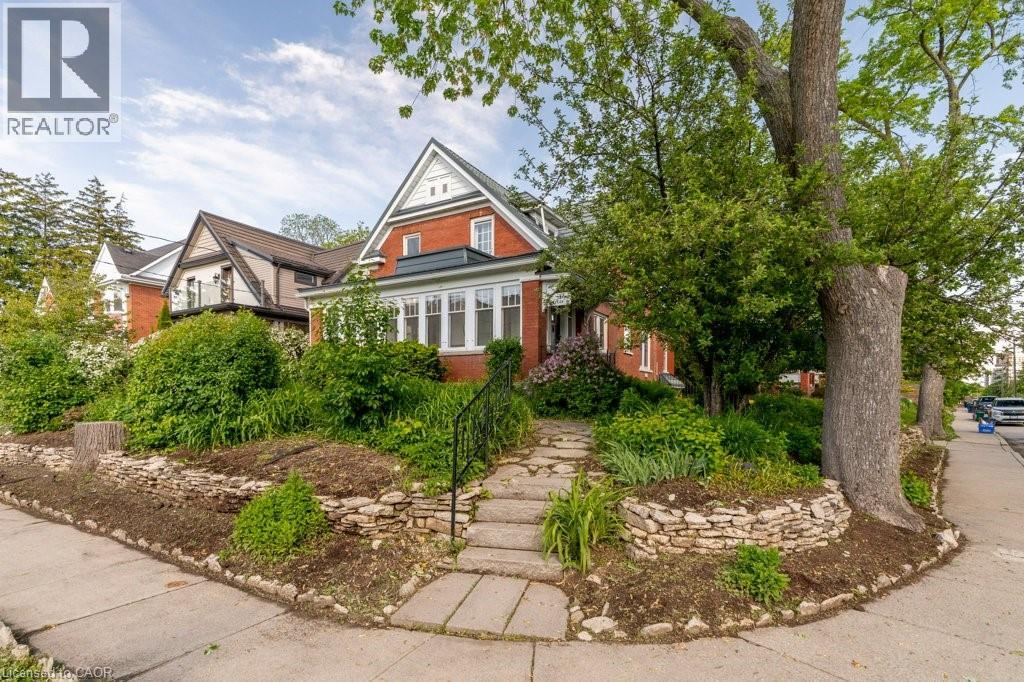 78 ALLEN Street E, Waterloo, Ontario