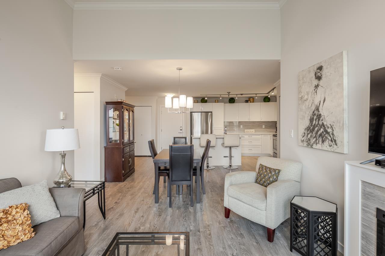 404 19201 66a Avenue, Surrey, British Columbia  V4N 6N7 - Photo 4 - R3061259