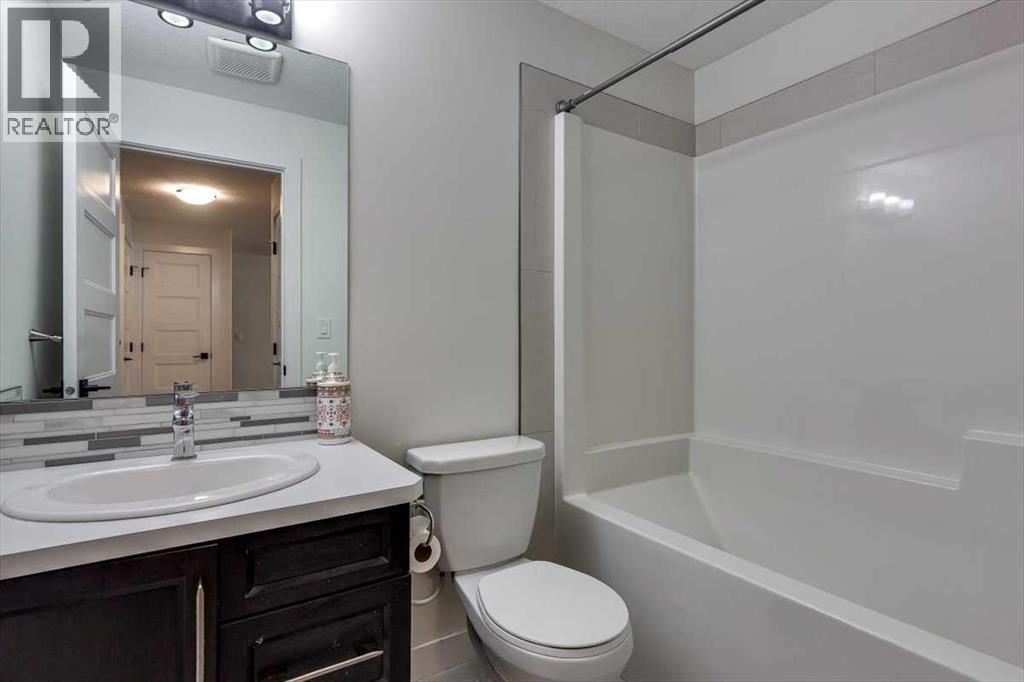 73 Longmire Close, Red Deer, Alberta  T4R 0T1 - Photo 32 - A2240386