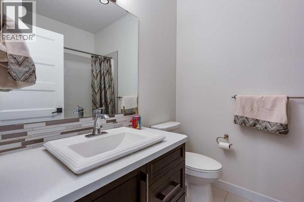 73 Longmire Close, Red Deer, Alberta  T4R 0T1 - Photo 17 - A2240386