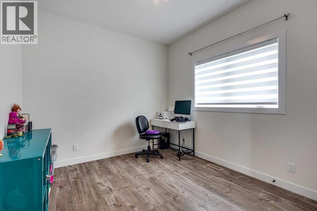 73 Longmire Close, Red Deer, Alberta  T4R 0T1 - Photo 18 - A2240386