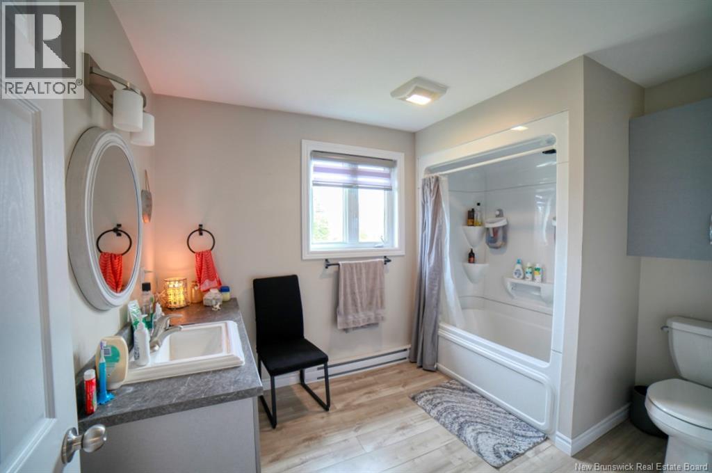 100 Principale, Pointe-Verte, New Brunswick  E8J 2W3 - Photo 12 - NB128468