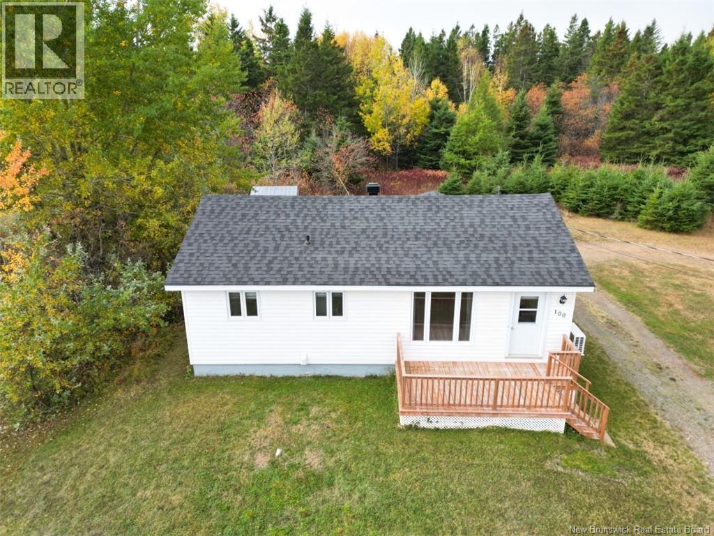 100 Principale, Pointe-Verte, New Brunswick  E8J 2W3 - Photo 2 - NB128468