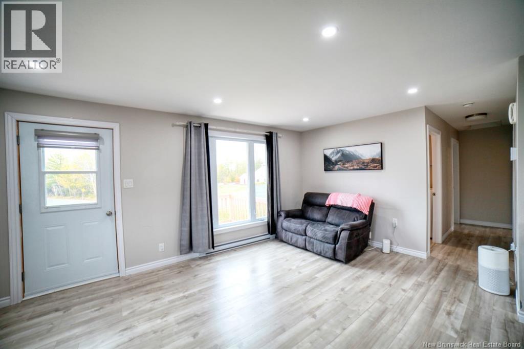 100 Principale, Pointe-Verte, New Brunswick  E8J 2W3 - Photo 10 - NB128468
